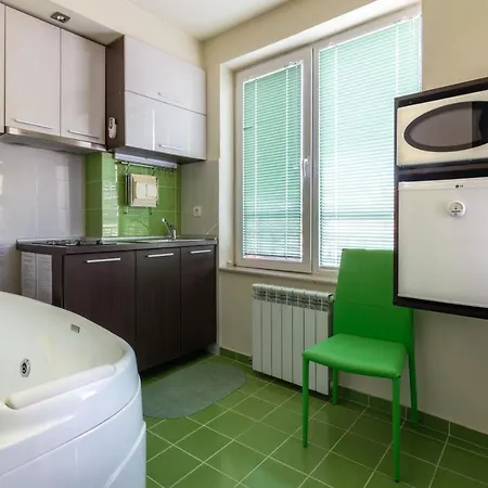 Apartment Neli *